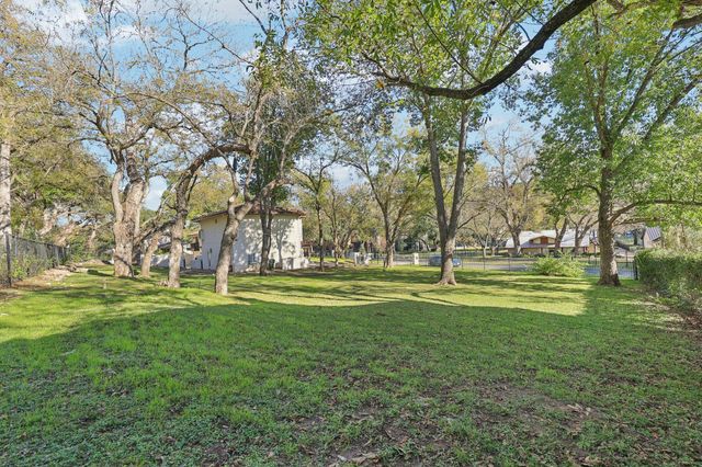 2706 Pearce RD, Austin, TX 78730