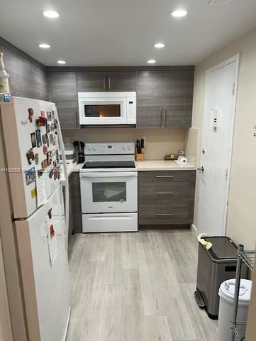 1865 79th St Cswy 10C, North Bay Village, FL 33141