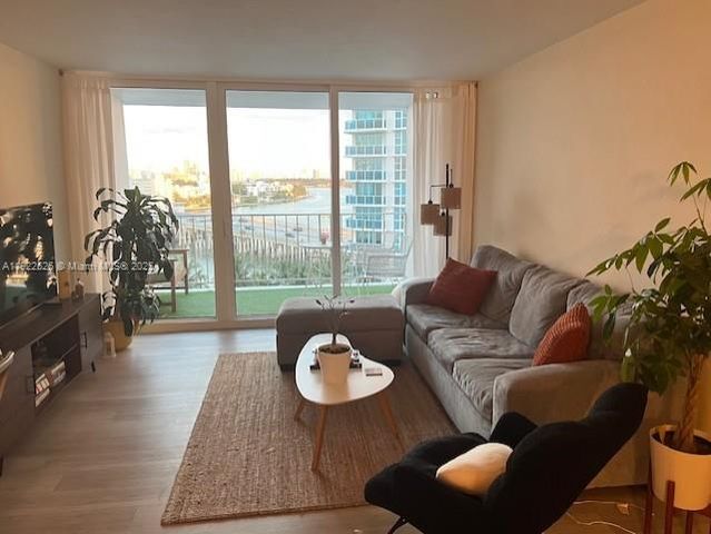 1865 79th St Cswy 10C, North Bay Village, FL 33141