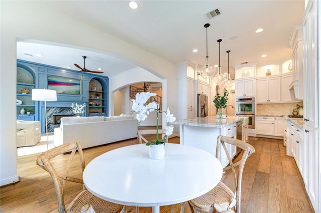 1403 Wakefield Drive, Houston, TX 77018