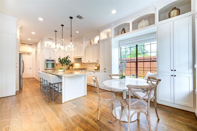 1403 Wakefield Drive, Houston, TX 77018