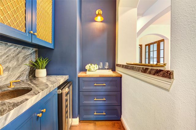 1403 Wakefield Drive, Houston, TX 77018