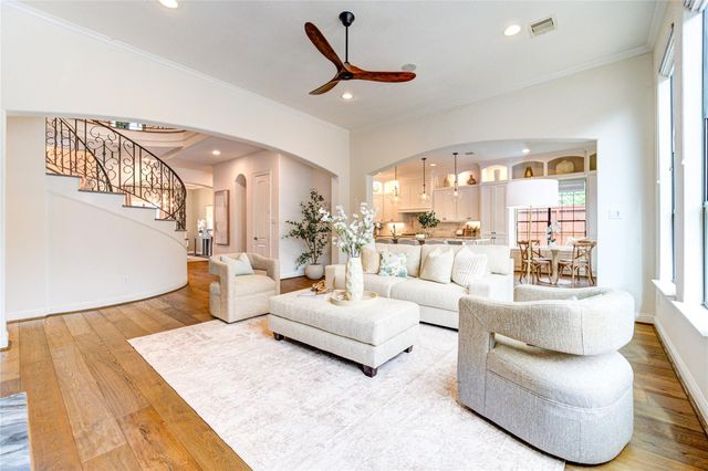 1403 Wakefield Drive, Houston, TX 77018