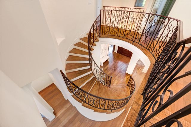 1403 Wakefield Drive, Houston, TX 77018