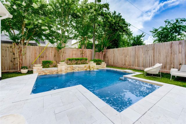 1403 Wakefield Drive, Houston, TX 77018