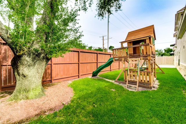 1403 Wakefield Drive, Houston, TX 77018