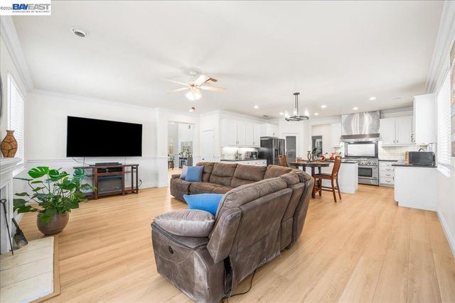 1531 Riverview Ave, Tracy, CA 95377