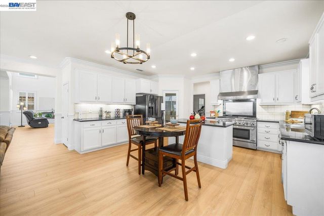 1531 Riverview Ave, Tracy, CA 95377