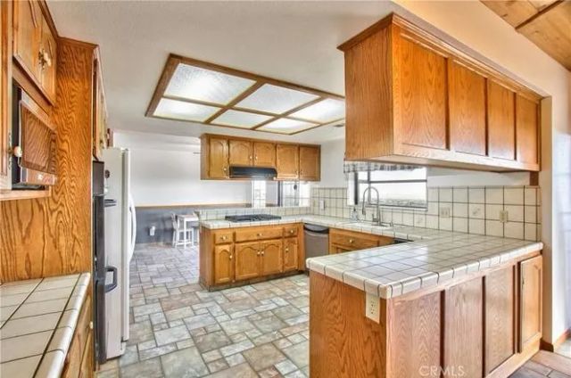 8441 Sierra Vista, Phelan, CA 92371