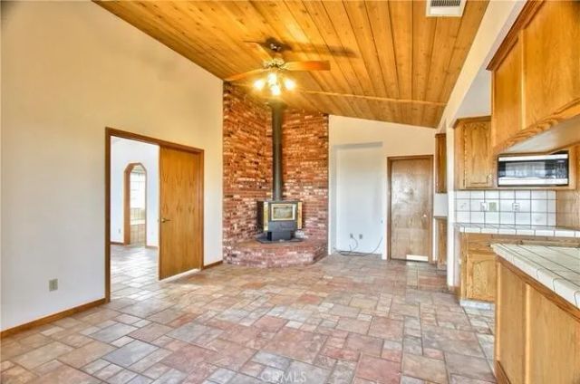 8441 Sierra Vista, Phelan, CA 92371