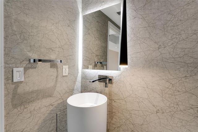 3301 NE 183rd St 3101, Aventura, FL 33160