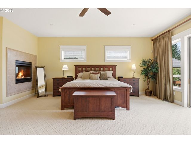 5904 Nw INGLEWOOD Ct, Camas, WA 98607