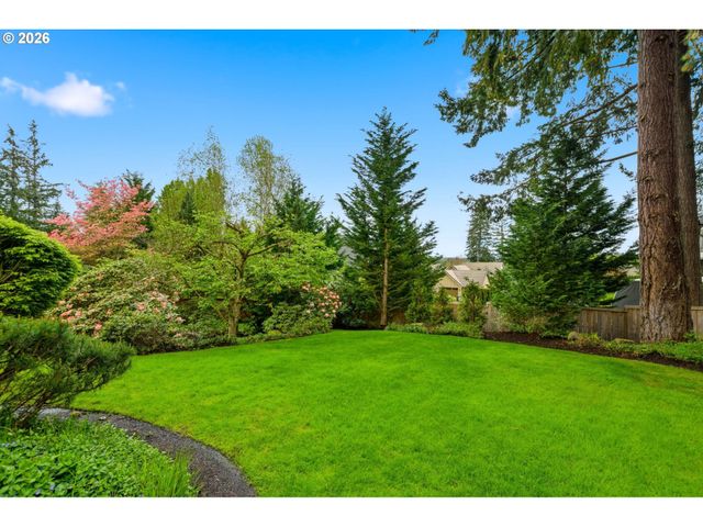 5904 Nw INGLEWOOD Ct, Camas, WA 98607