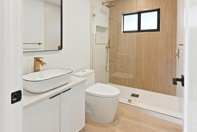 1320 S Deerfield Avenue, Deerfield Beach, FL 33441