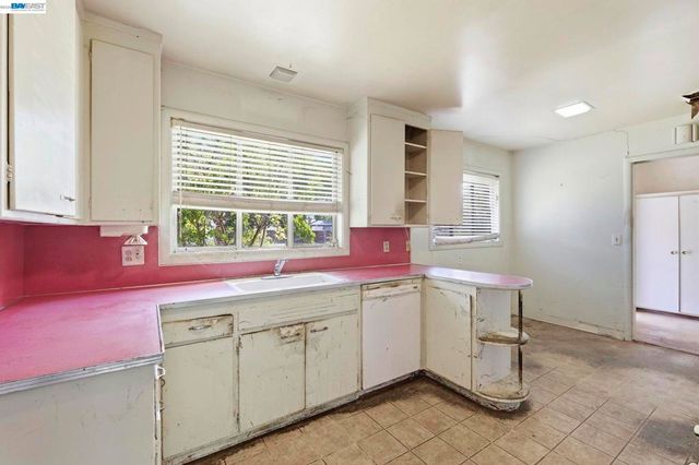 3165 Euclid Ave, Concord, CA 94519