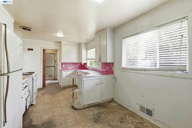 3165 Euclid Ave, Concord, CA 94519