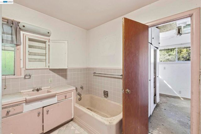 3165 Euclid Ave, Concord, CA 94519