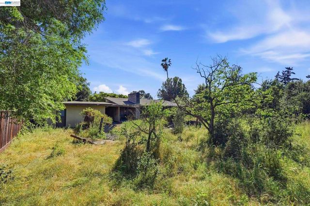 3165 Euclid Ave, Concord, CA 94519