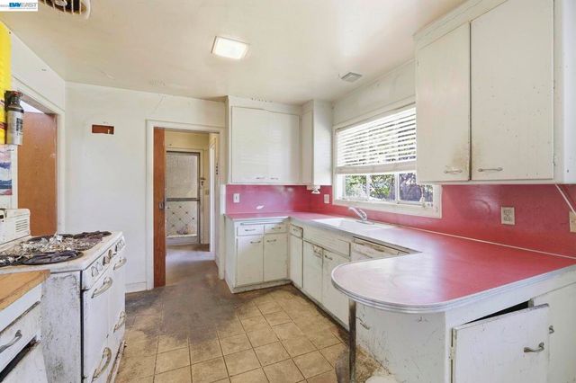 3165 Euclid Ave, Concord, CA 94519