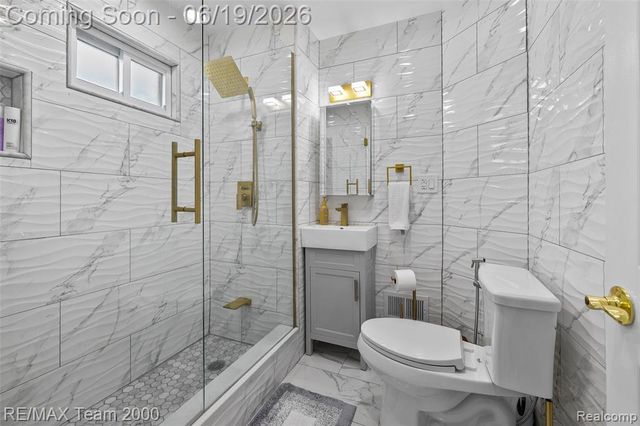 6155 N Silvery Lane, Dearborn Heights, MI 48127