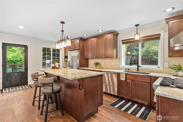 329 Viewcrest Road, Bellingham, WA 98229