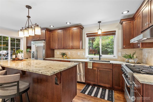 329 Viewcrest Road, Bellingham, WA 98229