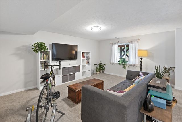 3315 S Custer Ln, Spokane, WA 99223