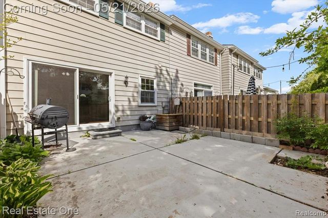 19848 Irongate Court, Northville, MI 48167