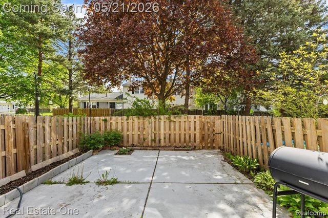 19848 Irongate Court, Northville, MI 48167