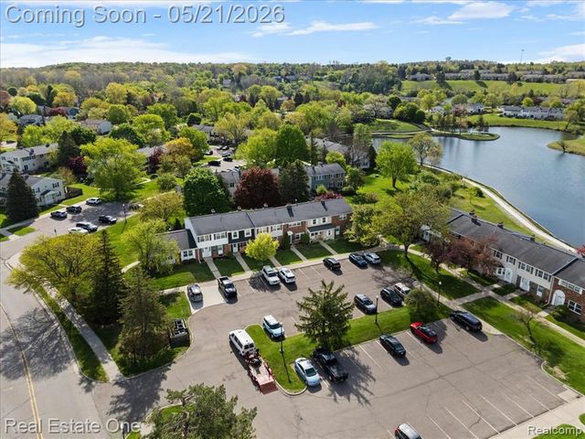 19848 Irongate Court, Northville, MI 48167