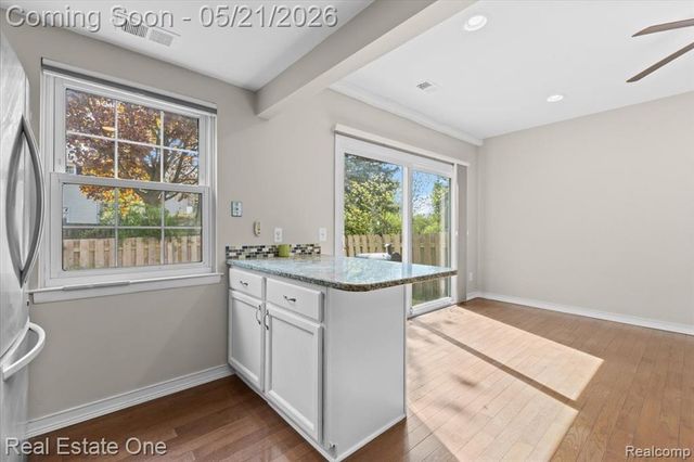 19848 Irongate Court, Northville, MI 48167