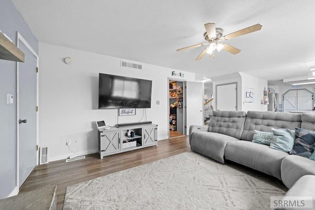 1699 Wagon Wheel Road, Blackfoot, ID 83221