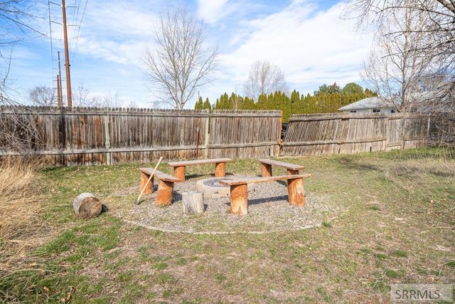 1699 Wagon Wheel Road, Blackfoot, ID 83221