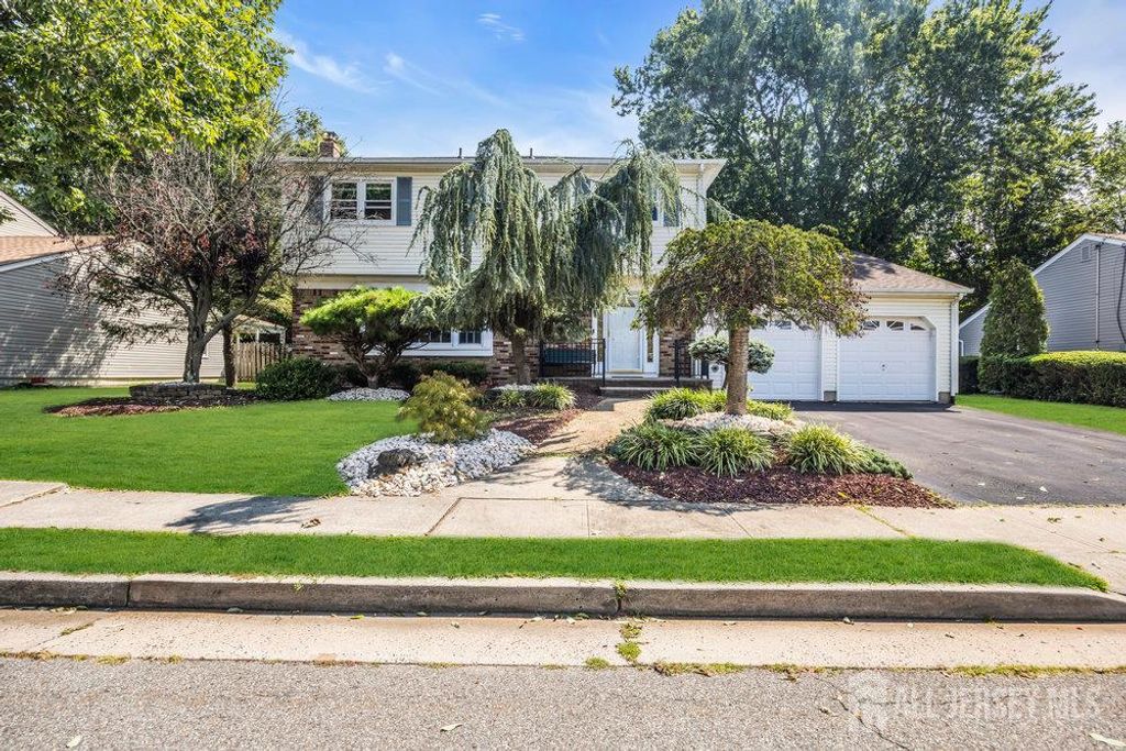 35 Albert Avenue, Milltown, NJ 08850