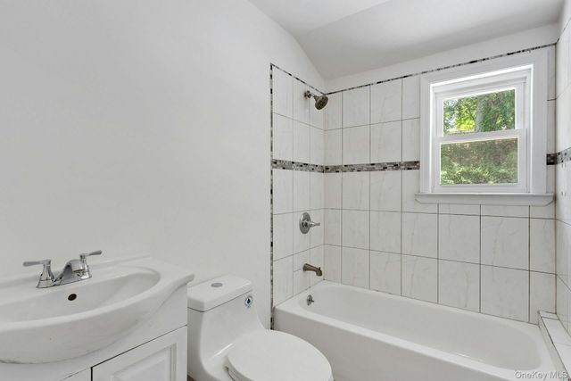 938 S Route 9W, Congers, NY 10920