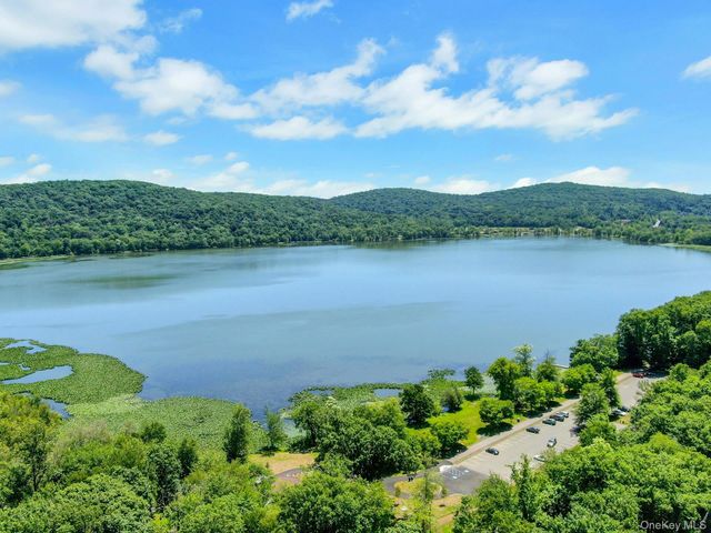 938 S Route 9W, Congers, NY 10920