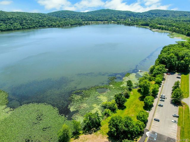938 S Route 9W, Congers, NY 10920
