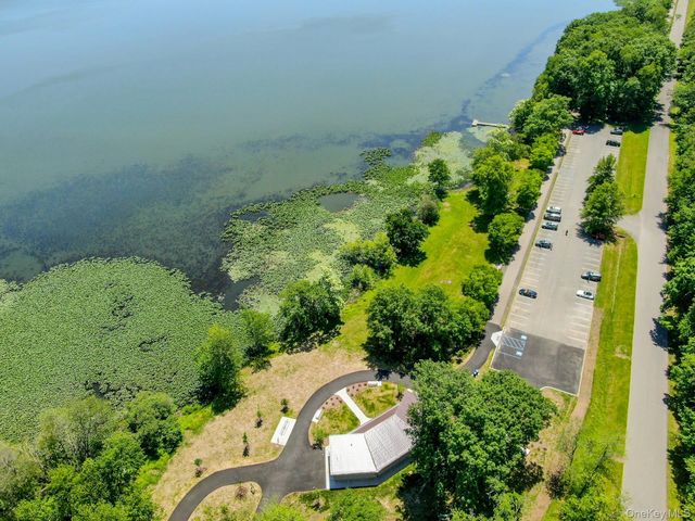 938 S Route 9W, Congers, NY 10920
