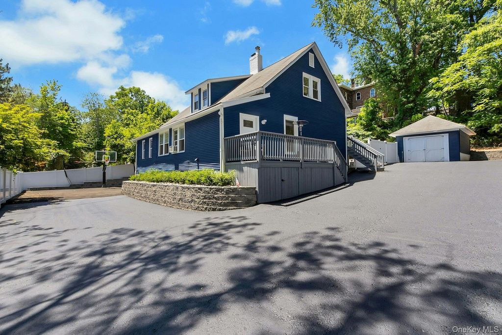 938 S Route 9W, Congers, NY 10920