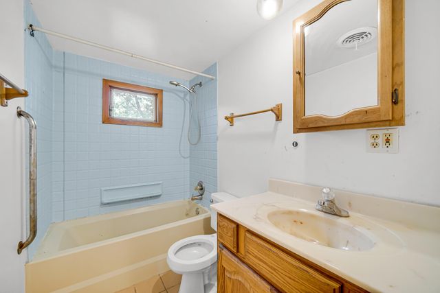 12732 Whitcomb Street, Crown Point, IN 46307