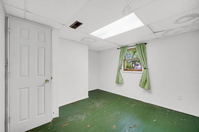 12732 Whitcomb Street, Crown Point, IN 46307