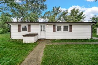12732 Whitcomb Street, Crown Point, IN 46307