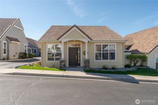 1494 Eastmont #56, East Wenatchee, WA 98802