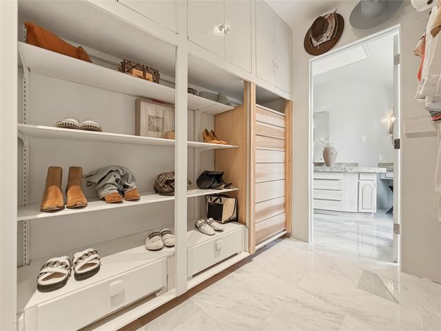 1095 Mansion Ridge Road, Santa Fe, NM 87501