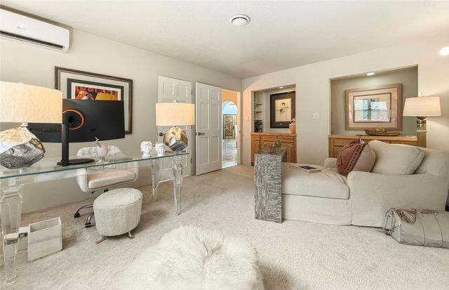 1095 Mansion Ridge Road, Santa Fe, NM 87501