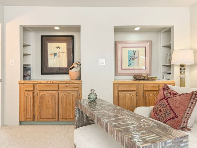 1095 Mansion Ridge Road, Santa Fe, NM 87501