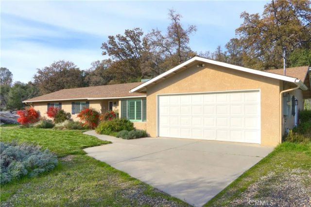 40740 Road 425A, Oakhurst, CA 93644