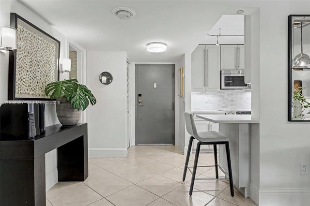 1201 River Reach Dr 102, Fort Lauderdale, FL 33315