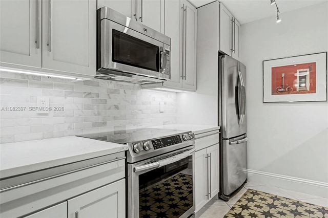 1201 River Reach Dr 102, Fort Lauderdale, FL 33315