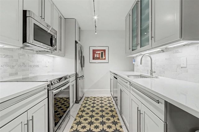 1201 River Reach Dr 102, Fort Lauderdale, FL 33315